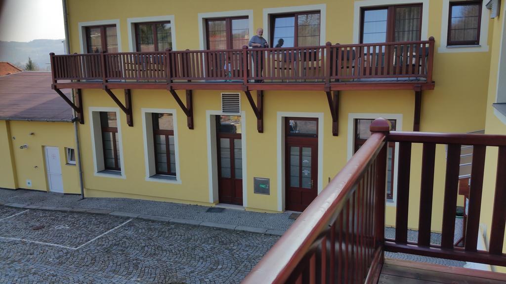 Hotel Vyprez - Decin Exterior foto