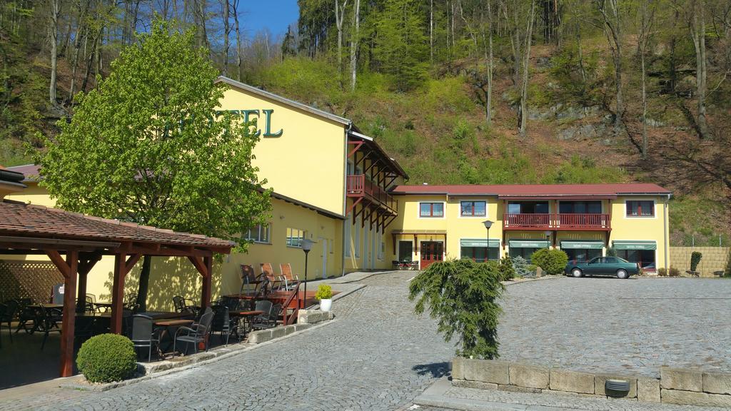 Hotel Vyprez - Decin Exterior foto